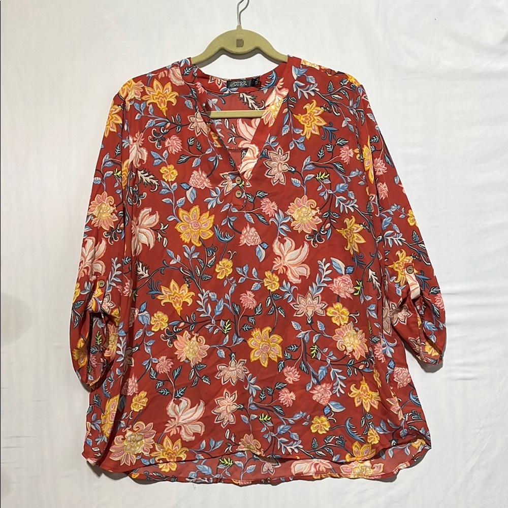 CURE Women’s‎ 1X Floral Top